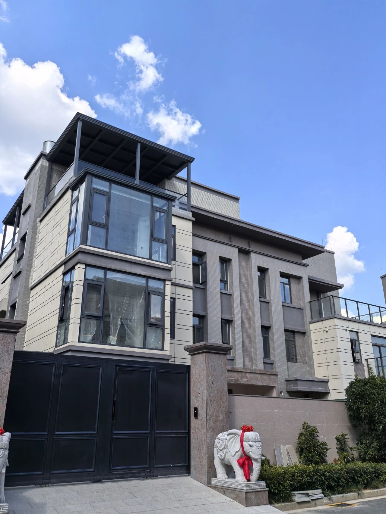 现代风格别墅电梯