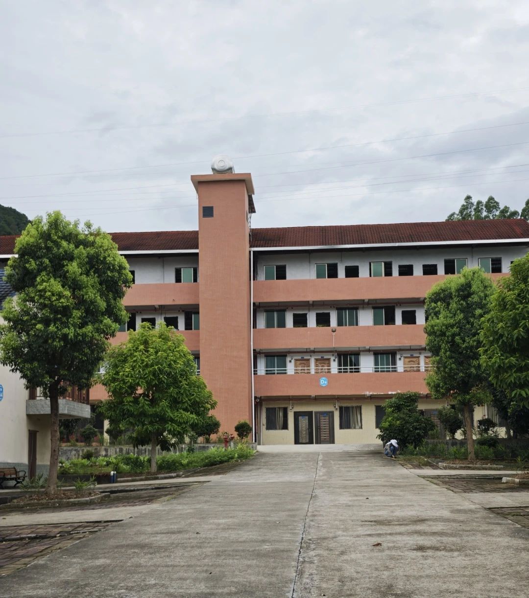 法立奥加装电梯案例
